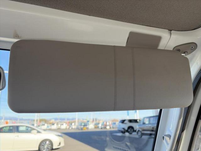 キャリイトラック ＫＣ　新品タイヤ／禁煙車／エアバッグ　運転席／パワーステアリング／マニュアルエアコン／取扱説明書／ユーザー買取車／最大積載量３５０ｋｇ／間欠ワイパー／ヘッドライトレベライザー／三方開／ラジオ（31枚目）