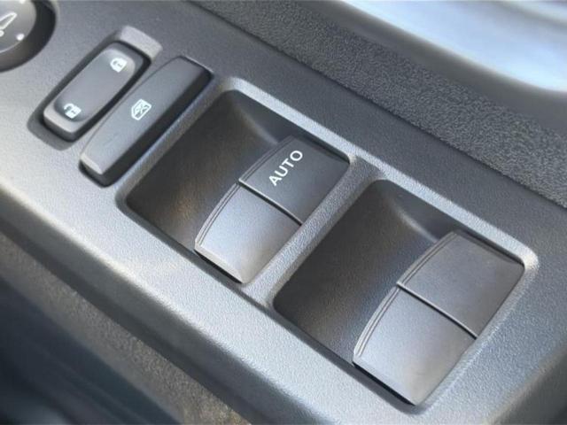 Ｎ－ＢＯＸカスタム ターボ　保証書／純正　８インチ　ＳＤナビ／ホンダセンシング／両側電動スライドドア／シートヒーター　前席／車線逸脱防止支援システム／シート　ハーフレザー／ヘッドランプ　ＬＥＤ／ＵＳＢジャック　ターボ　ＥＴＣ（30枚目）