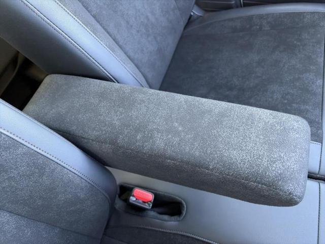 Ｎ－ＢＯＸカスタム ターボ　保証書／純正　８インチ　ＳＤナビ／ホンダセンシング／両側電動スライドドア／シートヒーター　前席／車線逸脱防止支援システム／シート　ハーフレザー／ヘッドランプ　ＬＥＤ／ＵＳＢジャック　ターボ　ＥＴＣ（32枚目）