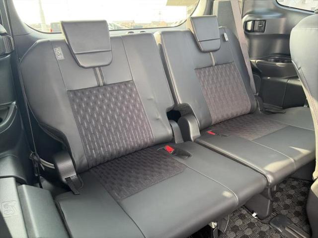 ノア ハイブリッドZ 保証書/ディスプレイオーディオ+ナビ10.5インチ/フリップダウンモニター 純正 14インチ/トヨタセーフティセンス/両側電動スライドドア/シートヒーター 前席/車線逸脱防止支援システム バックカメラ(6枚目)