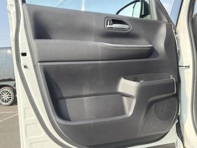 ノア ハイブリッドZ 保証書/ディスプレイオーディオ+ナビ10.5インチ/フリップダウンモニター 純正 14インチ/トヨタセーフティセンス/両側電動スライドドア/シートヒーター 前席/車線逸脱防止支援システム バックカメラ(24枚目)