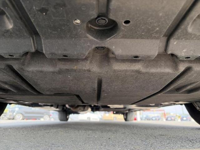 ノア ハイブリッドZ 保証書/ディスプレイオーディオ+ナビ10.5インチ/フリップダウンモニター 純正 14インチ/トヨタセーフティセンス/両側電動スライドドア/シートヒーター 前席/車線逸脱防止支援システム バックカメラ(49枚目)