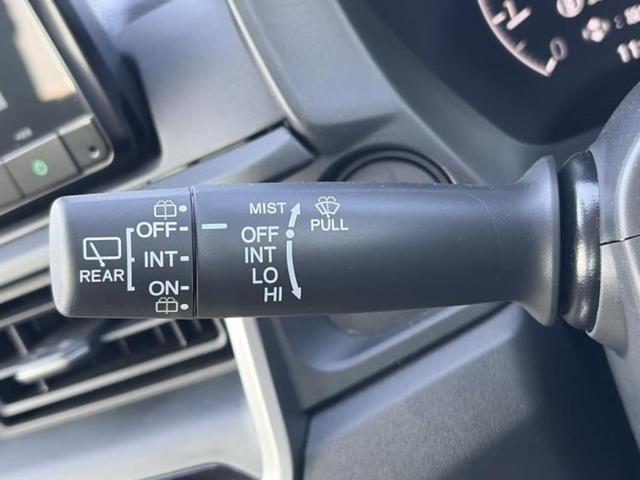 ＷＲ－Ｖ Ｚ　保証書／純正　８インチ　ナビ／ホンダセンシング／車線逸脱防止支援システム／シート　ハーフレザー／ヘッドランプ　ＬＥＤ／ＵＳＢジャック／Ｂｌｕｅｔｏｏｔｈ接続／ＥＴＣ／ＥＢＤ付ＡＢＳ／横滑り防止装置（17枚目）