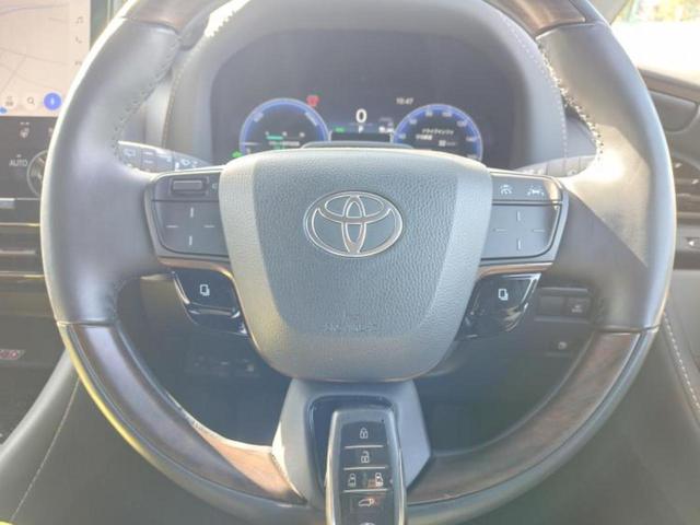 ヴェルファイアハイブリッド ４ＷＤハイブリッドＺプレミア　新品タイヤ／サンルーフ／保証書／ディスプレイオーディオ＋ナビ／フリップダウンモニター／デジタルインナーミラー／衝突安全装置／両側電動スライドドア／シートヒーター／全方位モニター　衝突被害軽減システム（13枚目）