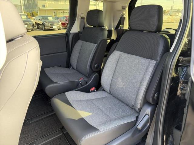 フリード eHEVエアーEX 保証書/純正 11インチ メモリーナビ/ホンダセンシング/両側電動スライドドア/シートヒーター 前席/車線逸脱防止支援システム/シート ハーフレザー/ヘッドランプ LED/USBジャック バックカメラ(8枚目)