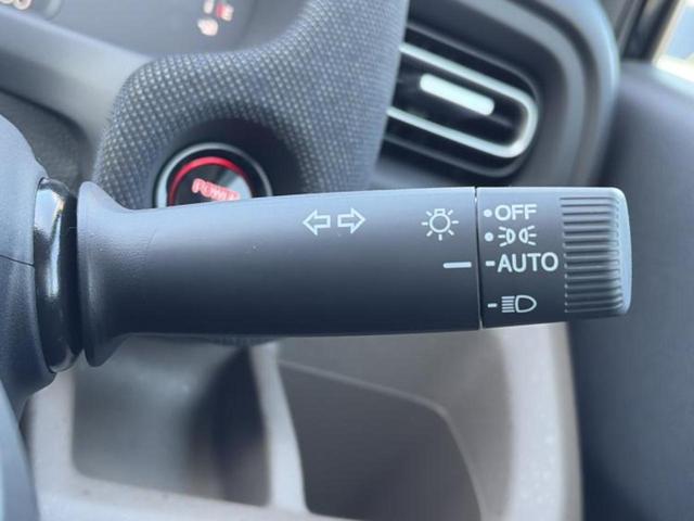 フリード eHEVエアーEX 保証書/純正 11インチ メモリーナビ/ホンダセンシング/両側電動スライドドア/シートヒーター 前席/車線逸脱防止支援システム/シート ハーフレザー/ヘッドランプ LED/USBジャック バックカメラ(16枚目)