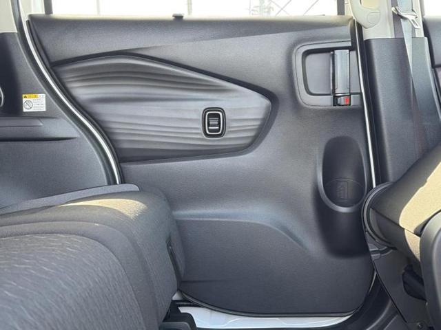 ソリオバンディット バンディットハイブリッドＭＶ　保証書／純正　９インチ　メモリーナビ／セーフティサポート（スズキ）／両側電動スライドドア／シートヒーター／全方位モニター／車線逸脱防止支援システム／登録済未使用車／ヘッドランプ　ＬＥＤ　全周囲カメラ（23枚目）