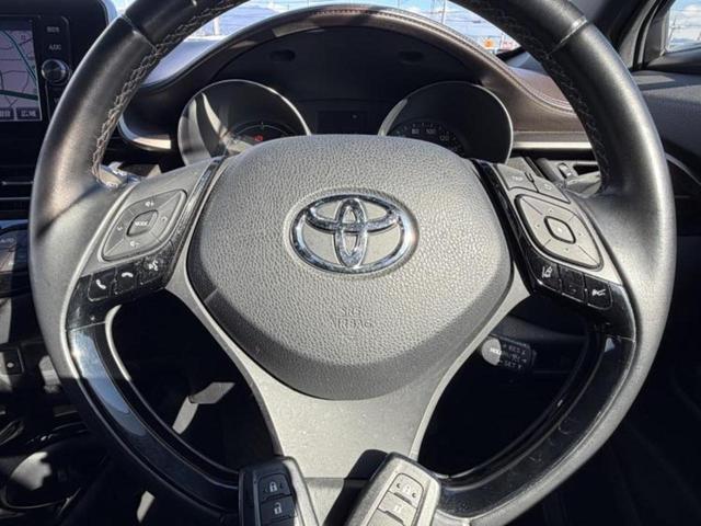C-HR G 新品タイヤ/純正エアロ/純正 SDナビ/衝突安全装置/シートヒーター/車線逸脱防止支援システム/シート ハーフレザー/ヘッドランプ LED/ETC/EBD付ABS/横滑り防止装置 衝突被害軽減システム(13枚目)