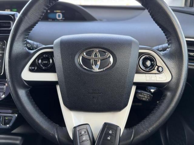 プリウス Sツーリングセレクション 新品タイヤ/保証書/社外 メモリーナビ/トヨタセーフティセンス/シートヒーター 前席/車線逸脱防止支援システム/シート 合皮/ドライブレコーダー 社外/ヘッドランプ LED/Bluetooth接続(14枚目)