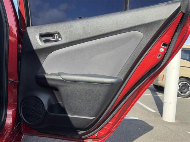 プリウス Sツーリングセレクション 新品タイヤ/保証書/社外 メモリーナビ/トヨタセーフティセンス/シートヒーター 前席/車線逸脱防止支援システム/シート 合皮/ドライブレコーダー 社外/ヘッドランプ LED/Bluetooth接続(21枚目)