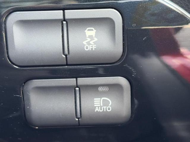 プリウス Sツーリングセレクション 新品タイヤ/保証書/社外 メモリーナビ/トヨタセーフティセンス/シートヒーター 前席/車線逸脱防止支援システム/シート 合皮/ドライブレコーダー 社外/ヘッドランプ LED/Bluetooth接続(25枚目)