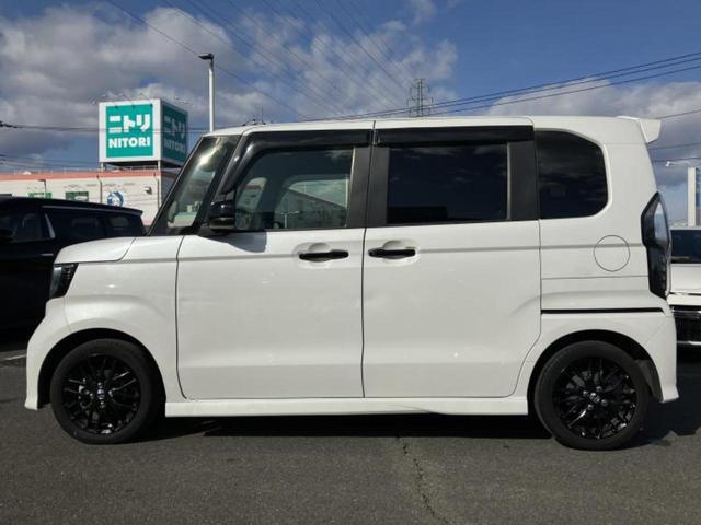 Ｎ－ＢＯＸカスタム Ｌ・ターボスタイルプラスブラック　新品タイヤ／保証書／純正　８インチ　ＳＤナビ／ホンダセンシング／両側電動スライドドア／シートヒーター／車線逸脱防止支援システム／シート　ハーフレザー／ヘッドランプ　ＬＥＤ／Ｂｌｕｅｔｏｏｔｈ接続（2枚目）