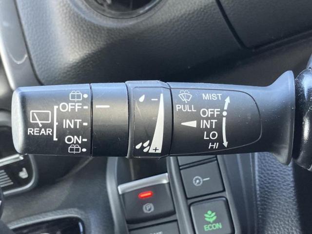 Ｎ－ＢＯＸカスタム Ｌ・ターボスタイルプラスブラック　新品タイヤ／保証書／純正　８インチ　ＳＤナビ／ホンダセンシング／両側電動スライドドア／シートヒーター／車線逸脱防止支援システム／シート　ハーフレザー／ヘッドランプ　ＬＥＤ／Ｂｌｕｅｔｏｏｔｈ接続（17枚目）