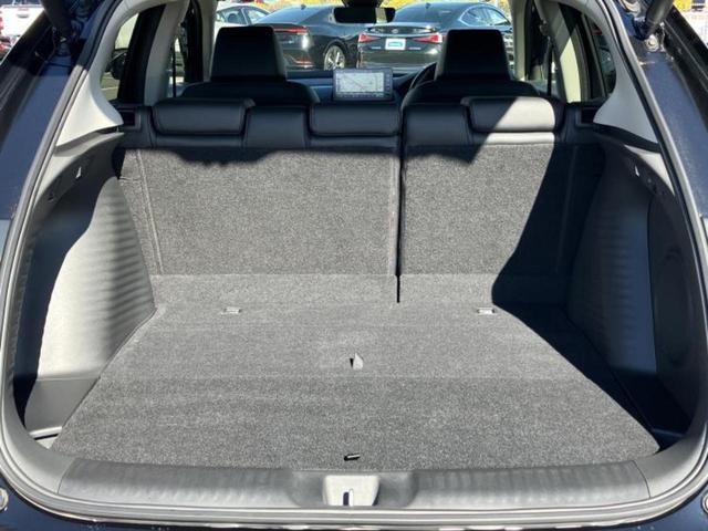 ZR-V eHEV Z 新品タイヤ/保証書/純正 9インチ SDナビ/ホンダセンシング/シートヒーター 前席/全方位モニター/車線逸脱防止支援システム/シート 合皮/電動バックドア/ヘッドランプ LED/USBジャック(8枚目)