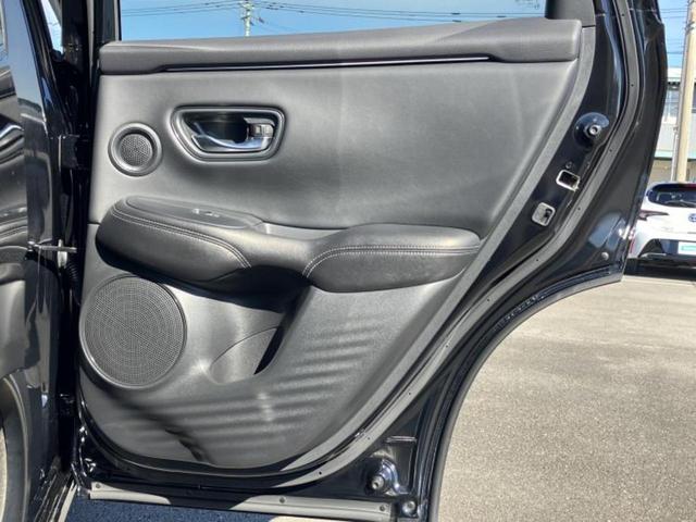 ZR-V eHEV Z 新品タイヤ/保証書/純正 9インチ SDナビ/ホンダセンシング/シートヒーター 前席/全方位モニター/車線逸脱防止支援システム/シート 合皮/電動バックドア/ヘッドランプ LED/USBジャック(21枚目)