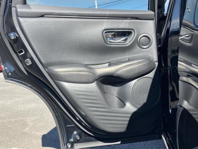 ZR-V eHEV Z 新品タイヤ/保証書/純正 9インチ SDナビ/ホンダセンシング/シートヒーター 前席/全方位モニター/車線逸脱防止支援システム/シート 合皮/電動バックドア/ヘッドランプ LED/USBジャック(23枚目)