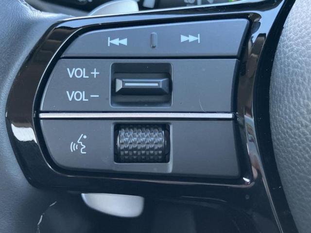 ZR-V eHEV Z 新品タイヤ/保証書/純正 9インチ SDナビ/ホンダセンシング/シートヒーター 前席/全方位モニター/車線逸脱防止支援システム/シート 合皮/電動バックドア/ヘッドランプ LED/USBジャック(37枚目)