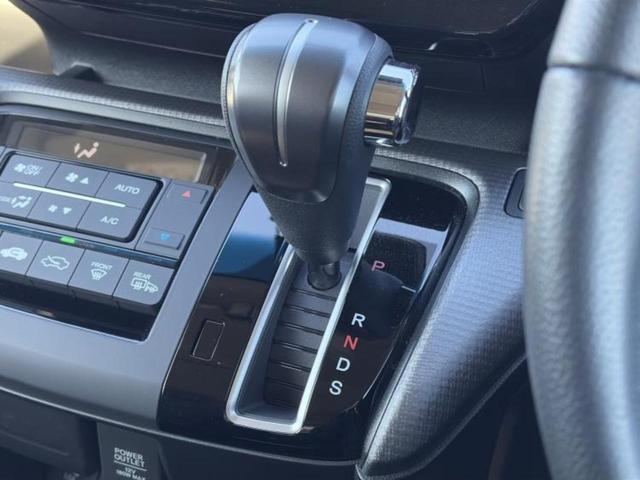 ステップワゴンスパーダ スパーダ・ホンダセンシング　新品タイヤ／保証書／純正　ＳＤナビ／フリップダウンモニター　純正　９インチ／ホンダセンシング／両側電動スライドドア／マルチビューカメラシステム／車線逸脱防止支援システム／ドライブレコーダー　前後（18枚目）