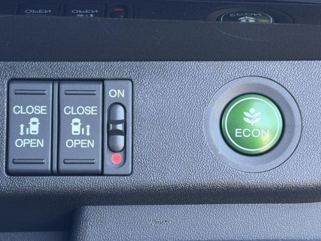 ステップワゴンスパーダ スパーダ・ホンダセンシング　新品タイヤ／保証書／純正　ＳＤナビ／フリップダウンモニター　純正　９インチ／ホンダセンシング／両側電動スライドドア／マルチビューカメラシステム／車線逸脱防止支援システム／ドライブレコーダー　前後（27枚目）