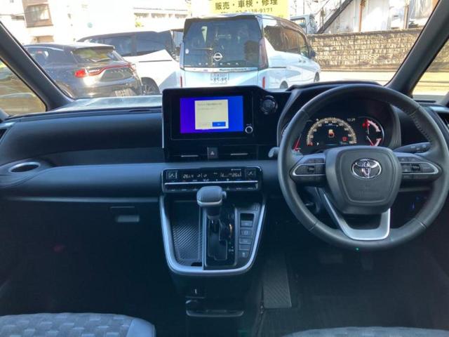 ヴォクシー Ｓ－Ｚ　モデリスタエアロ／保証書／ディスプレイオーディオ＋ナビ８インチ／フリップダウンモニター　純正　１３．２インチ／トヨタセーフティセンス／両側電動スライドドア／シートヒーター　衝突被害軽減システム　禁煙車（9枚目）