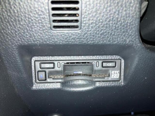 ヴォクシー Ｓ－Ｚ　モデリスタエアロ／保証書／ディスプレイオーディオ＋ナビ８インチ／フリップダウンモニター　純正　１３．２インチ／トヨタセーフティセンス／両側電動スライドドア／シートヒーター　衝突被害軽減システム　禁煙車（18枚目）