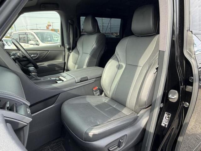 アルファードハイブリッド ハイブリッドＺ　サンルーフ／純正エアロ／保証書／ディスプレイオーディオ＋ナビ／フリップダウンモニター／デジタルインナーミラー／衝突安全装置／両側電動スライドドア／シートヒーター／全方位モニター　衝突被害軽減システム（6枚目）