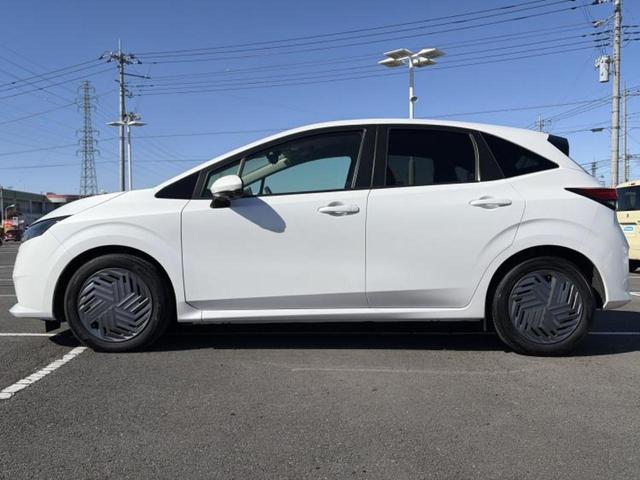 ノート Ｘ　保証書／純正　９インチ　メモリーナビ／インテリジェントルームミラー／エマージェンシーブレーキ／アラウンドビューモニター／車線逸脱防止支援システム／ドライブレコーダー　純正／ヘッドランプ　ＬＥＤ　禁煙車（2枚目）