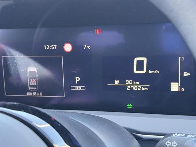 ノート Ｘ　保証書／純正　９インチ　メモリーナビ／インテリジェントルームミラー／エマージェンシーブレーキ／アラウンドビューモニター／車線逸脱防止支援システム／ドライブレコーダー　純正／ヘッドランプ　ＬＥＤ　禁煙車（14枚目）