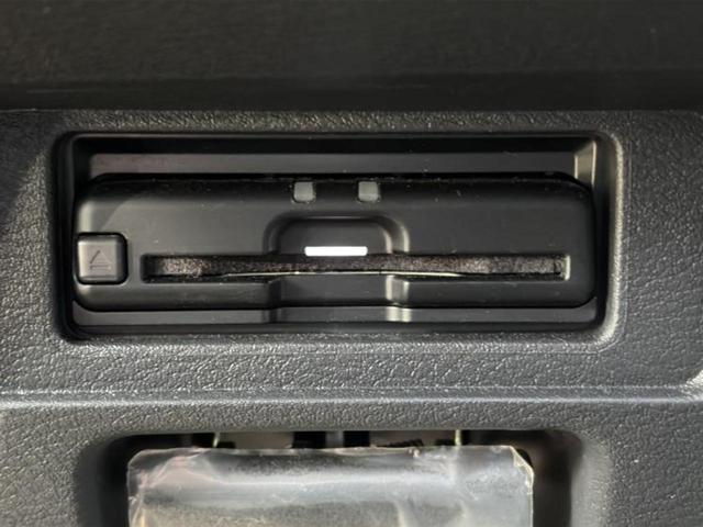 ノート Ｘ　保証書／純正　９インチ　メモリーナビ／インテリジェントルームミラー／エマージェンシーブレーキ／アラウンドビューモニター／車線逸脱防止支援システム／ドライブレコーダー　純正／ヘッドランプ　ＬＥＤ　禁煙車（24枚目）