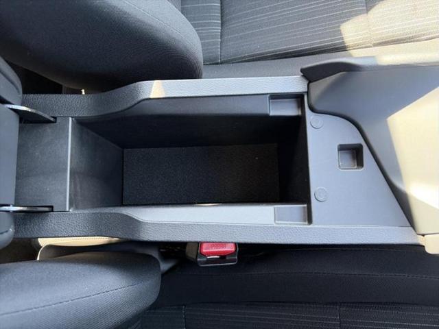 ノート Ｘ　保証書／純正　９インチ　メモリーナビ／インテリジェントルームミラー／エマージェンシーブレーキ／アラウンドビューモニター／車線逸脱防止支援システム／ドライブレコーダー　純正／ヘッドランプ　ＬＥＤ　禁煙車（32枚目）