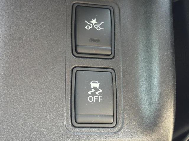 セレナ ハイウェイスター　新品タイヤ／保証書／純正　９インチ　メモリーナビ／フリップダウンモニター　純正　１１インチ／エマージェンシーブレーキ／両側電動スライドドア／アラウンドビューモニター／ドライブレコーダー　社外　禁煙車（31枚目）