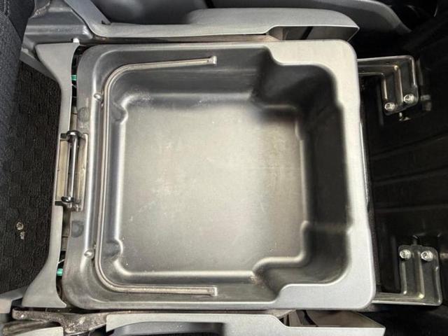 ソリオ Ｘ　新品タイヤ／社外　ＳＤナビ／電動スライドドア／ＥＢＤ付ＡＢＳ／ワンセグＴＶ／エアバッグ　運転席／エアバッグ　助手席／エアバッグ　サイド／アルミホイール　純正　１５インチ／パワーウインドウ　ワンオーナー（18枚目）