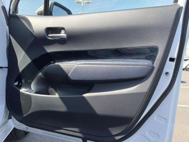 アクア Ｚ　保証書／ディスプレイオーディオ＋ナビ１０．５インチ／トヨタセーフティセンス／シートヒーター　前席／パノラミックビューモニター／車線逸脱防止支援システム／ヘッドランプ　ＬＥＤ　衝突被害軽減システム（20枚目）