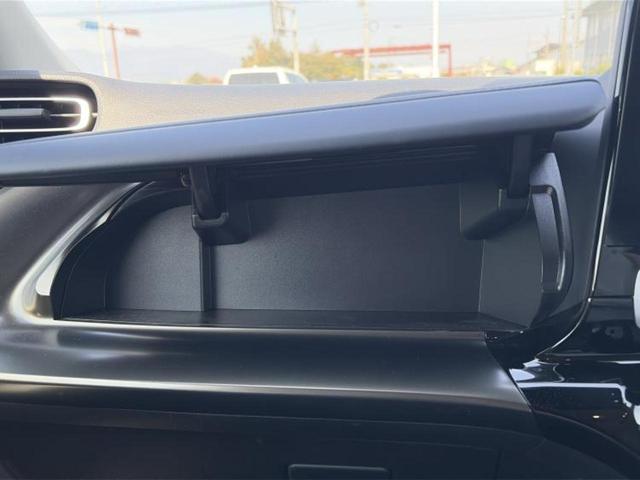 アクア Ｚ　保証書／ディスプレイオーディオ＋ナビ１０．５インチ／トヨタセーフティセンス／シートヒーター　前席／パノラミックビューモニター／車線逸脱防止支援システム／ヘッドランプ　ＬＥＤ　衝突被害軽減システム（34枚目）