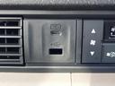ヒョウジュン２トーン　保証書／ホンダセンシング／電動スライドドア／車線逸脱防止支援システム／登録済未使用車／ヘッドランプ　ＬＥＤ／ＥＢＤ付ＡＢＳ／横滑り防止装置／アイドリングストップ／クルーズコントロール／禁煙車（30枚目）