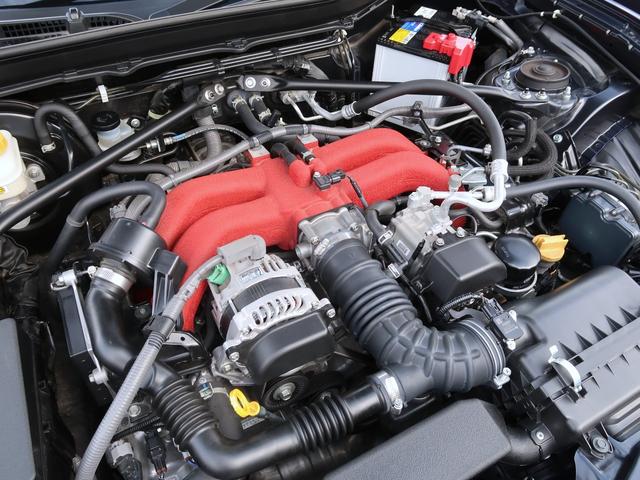 ８６ ＧＴリミテッド　ワンオーナー　ＴＲＤエアロ　６速マニュアル　ケンウッド製ナビ　ＴＶ　ＣＤ／ＤＶＤ再生　ＵＳＢ端子　バックカメラ　ＥＴＣ　シートヒーター　クルコン　ＬＥＤヘッドライト　純正１７インチＡＷ（9枚目）