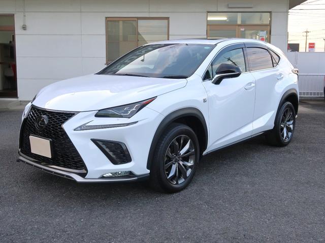 NX NX300 Fスポーツ 後期型 サンルーフ 三眼LEDヘッドライト パノラミックビュー 純正ナビ TV CD/DVD再生 ETC2.0 電動シート&エアコン ステアリングヒーター 電動バックドア ACC ブラインドスポット(4枚目)