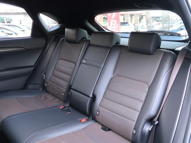 NX NX300 Fスポーツ 後期型 サンルーフ 三眼LEDヘッドライト パノラミックビュー 純正ナビ TV CD/DVD再生 ETC2.0 電動シート&エアコン ステアリングヒーター 電動バックドア ACC ブラインドスポット(17枚目)