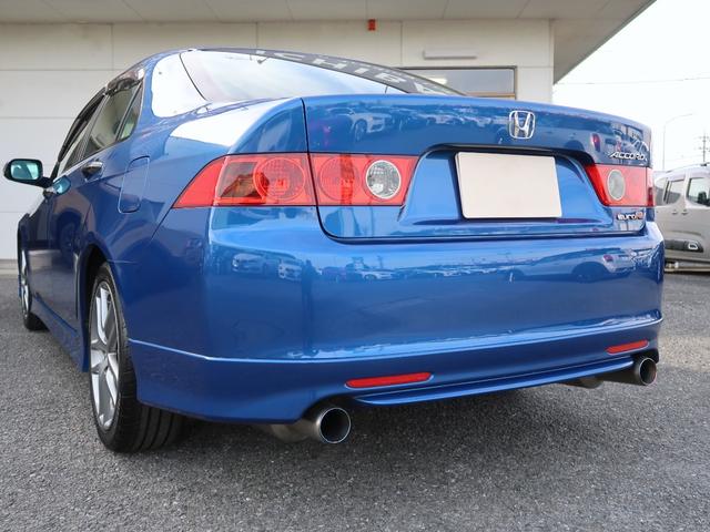 アコード ユーロＲ　ワンオーナー　ＭＵＧＥＮマフラー　純正ＲＥＣＡＲＯシート　純正オーディオ　革ステリング　ＥＴＣ　無限ドアバイザー　ＣＵＳＵＣＯ車高調　ＰＯＴＥＮＺＡタイヤ　純正１７インチＡＷ（7枚目）