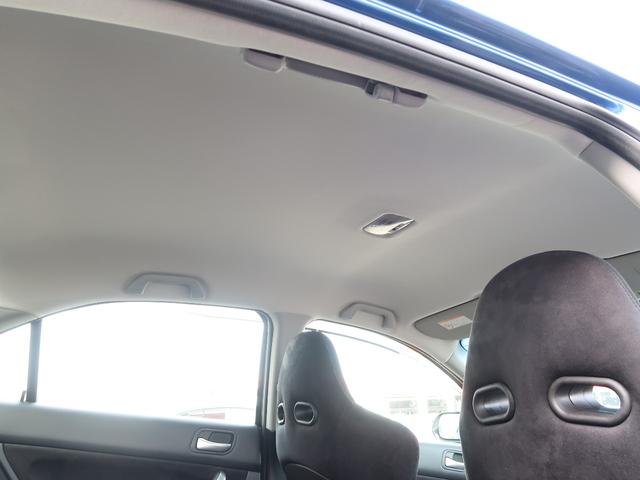 アコード ユーロＲ　ワンオーナー　ＭＵＧＥＮマフラー　純正ＲＥＣＡＲＯシート　純正オーディオ　革ステリング　ＥＴＣ　無限ドアバイザー　ＣＵＳＵＣＯ車高調　ＰＯＴＥＮＺＡタイヤ　純正１７インチＡＷ（17枚目）