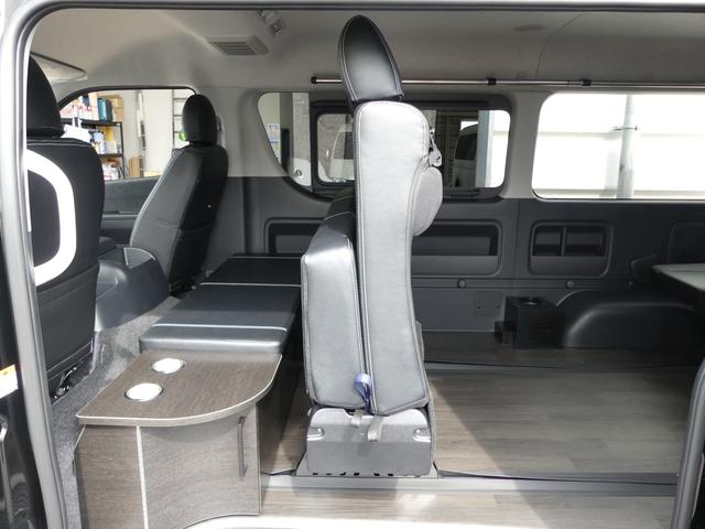 ハイエースワゴン ＧＬ　新車　ハイエースワゴン　ＧＬ　２ＷＤ【内装架装ＦＤ－ＢＯＸ　Ｗ０３ａｉｒ】【ＡｉｒＲＥＶＯシート使用モデル】【フルフラット】【ロングスライドレール】【重歩行フローリングフロア】【ＬＥＤヘッドランプ】【（11枚目）