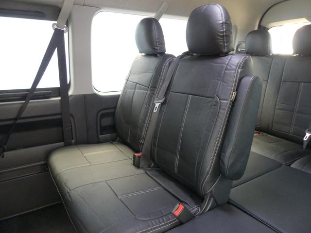 ハイエースワゴン GL FDシートカバー 黒木目調ステアリング&インテリアパネル 片側パワースライドドア バックモニター内蔵インナーミラー フルセグ地デジナビ フリップダウンモニター 天井スピーカー 新品アルミホイール&タイ(18枚目)
