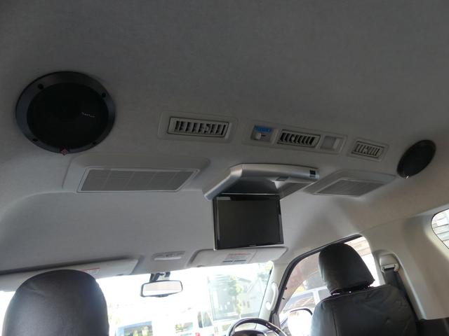 ハイエースワゴン GL FDシートカバー 黒木目調ステアリング&インテリアパネル 片側パワースライドドア バックモニター内蔵インナーミラー フルセグ地デジナビ フリップダウンモニター 天井スピーカー 新品アルミホイール&タイ(23枚目)