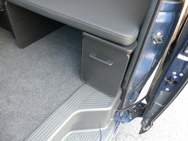ハイエースワゴン GL FDシートカバー 黒木目調ステアリング&インテリアパネル 片側パワースライドドア バックモニター内蔵インナーミラー フルセグ地デジナビ フリップダウンモニター 天井スピーカー 新品アルミホイール&タイ(64枚目)