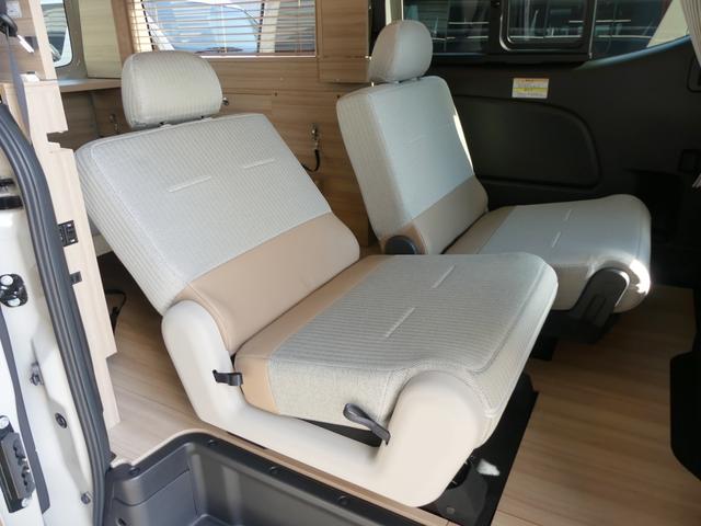 キャラバン プレミアムＧＸ　マイルーム　新車コンプリート　キャンピングカーフェア出展車両　専用カラー：サンドベージュ／ホワイト　車内カーテン・ウッドブラインド・ロールスクリーン　ＮＩＳＳＡＮロゴグリルカバー　ヘッドライトインナーブラック（15枚目）