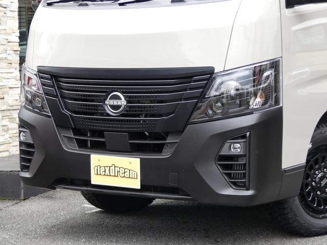 キャラバン グランドプレミアムＧＸ　マイルーム　サンドベージュ／ホワイト　ワンタッチオートスライドドア　寒冷地仕様　シートカバー　カーテン＆ブラインド＆ロールスクリーン　アルパイン１１型ディスプレイオーディオ　１６インチアルミホイール＆タイヤ（4枚目）