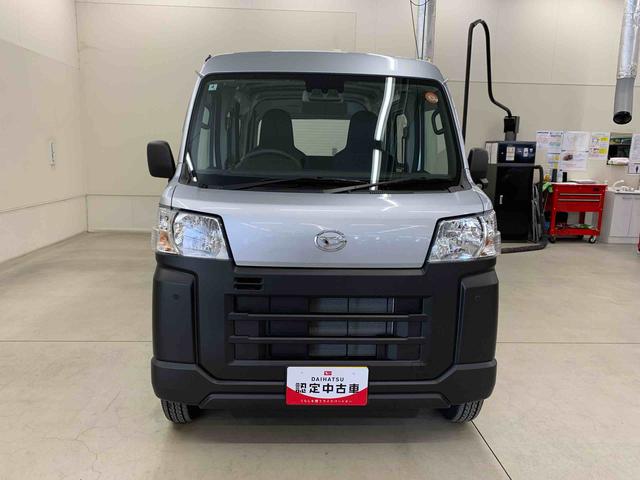 ハイゼットカーゴ スペシャル　２ＷＤ　マニュアルエアコン・スマートアシスト・アイドリングストップ・オートライト・オートマチックハイビーム・ＡＭ．ＦＭラジオ・両側スライドドア（5枚目）