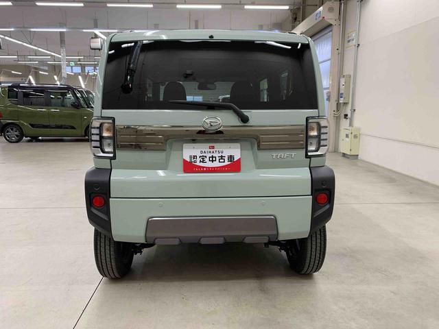 タフト Ｇ　ダーククロムベンチャー　２ＷＤ　ＬＥＤヘッドライト　オートライト　オートマチックハイビーム　アダプティブクルーズコントロール　シートヒーター　オートエアコン　電動パーキングブレーキ　スマートアシスト　天井窓（6枚目）