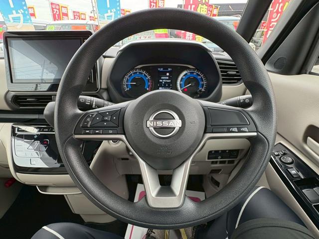 ルークス X アラウンドビューモニター 両側ハンズフリーパワースライドドア 純正9インチディスプレイオーディオ BT 快適パック 純正LEDヘットライト・フロアマット バイザー(16枚目)