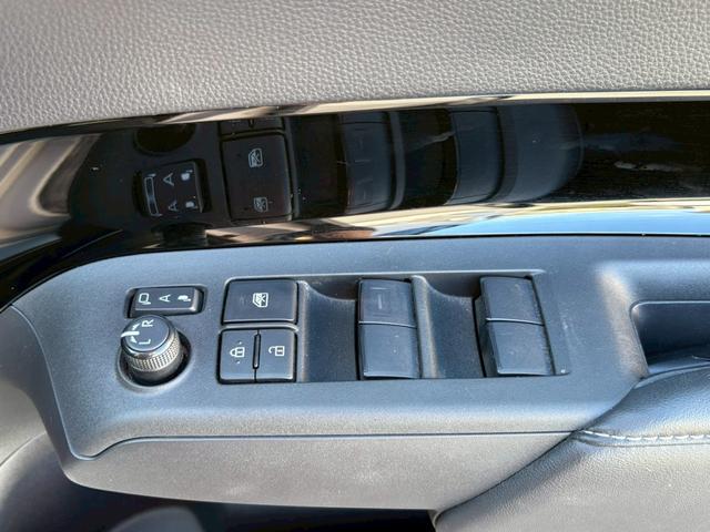 アクア G トヨタセーフティセンス 純正7インチディスプレイオーディオ Bluetooth パノラミックビューモニター ビルトインETC 前後ドラレコ ハーフレザーシート シートヒーター&ステアリングヒーター(20枚目)